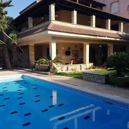 بيت ضيافة Alaimo Pool & Sea