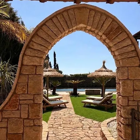 Alaimo Pool & Sea بيت ضيافة *