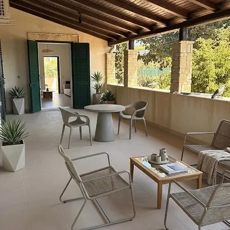 بيت ضيافة Alaimo Pool & Sea