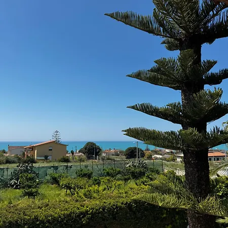 Alaimo Pool & Sea بيت ضيافة *